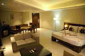 Superior Room | Premium bedding, down comforters, desk, iron/ironing board - Hotel Ganga Residency (Ganganagar)