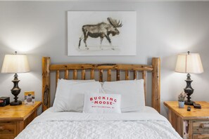 1 bedroom, iron/ironing board, travel crib, WiFi