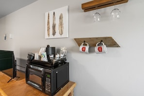 Interior - Cozy single queen Badger Room at The Bucking Moose, just 1 minute from Yellowstone! (West Yellowstone)