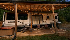 Exterior - Private Wooded Retreat, Hot Tub/Tiny Home Escape! (Pigeon Forge)