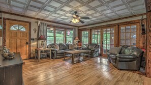 غرفة المعيشة