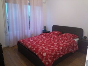 2 Schlafzimmer, Bügeleisen/Bügelbrett, kostenloses WLAN, Bettwäsche