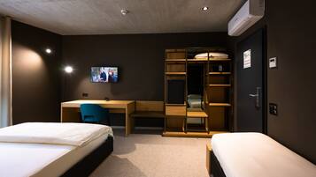 Triple Room | Soundproofing, free WiFi