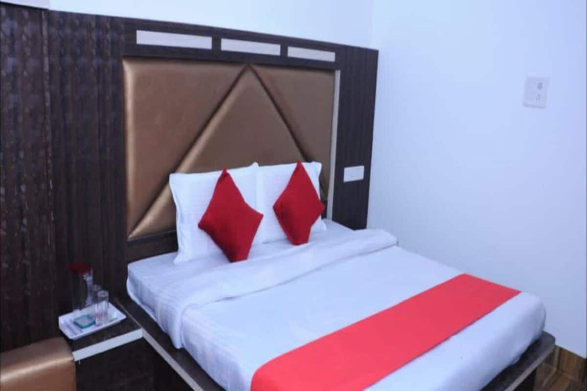 Deluxe Room | Free WiFi, bed sheets