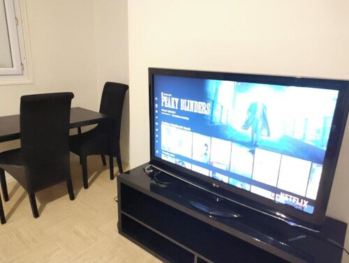 chambre et salon privé dans un superbe appartement 70 m carrés