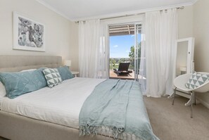 5 bedrooms, Internet, bed sheets