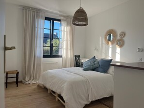 4 chambres, bureau, fer et planche à repasser, Wi-Fi gratuit