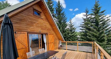 Charming chalet for 6 with fireplace and pets allowed