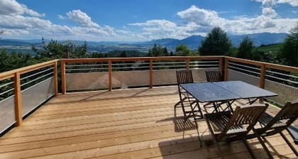 Charming chalet for 6 with fireplace and pets allowed