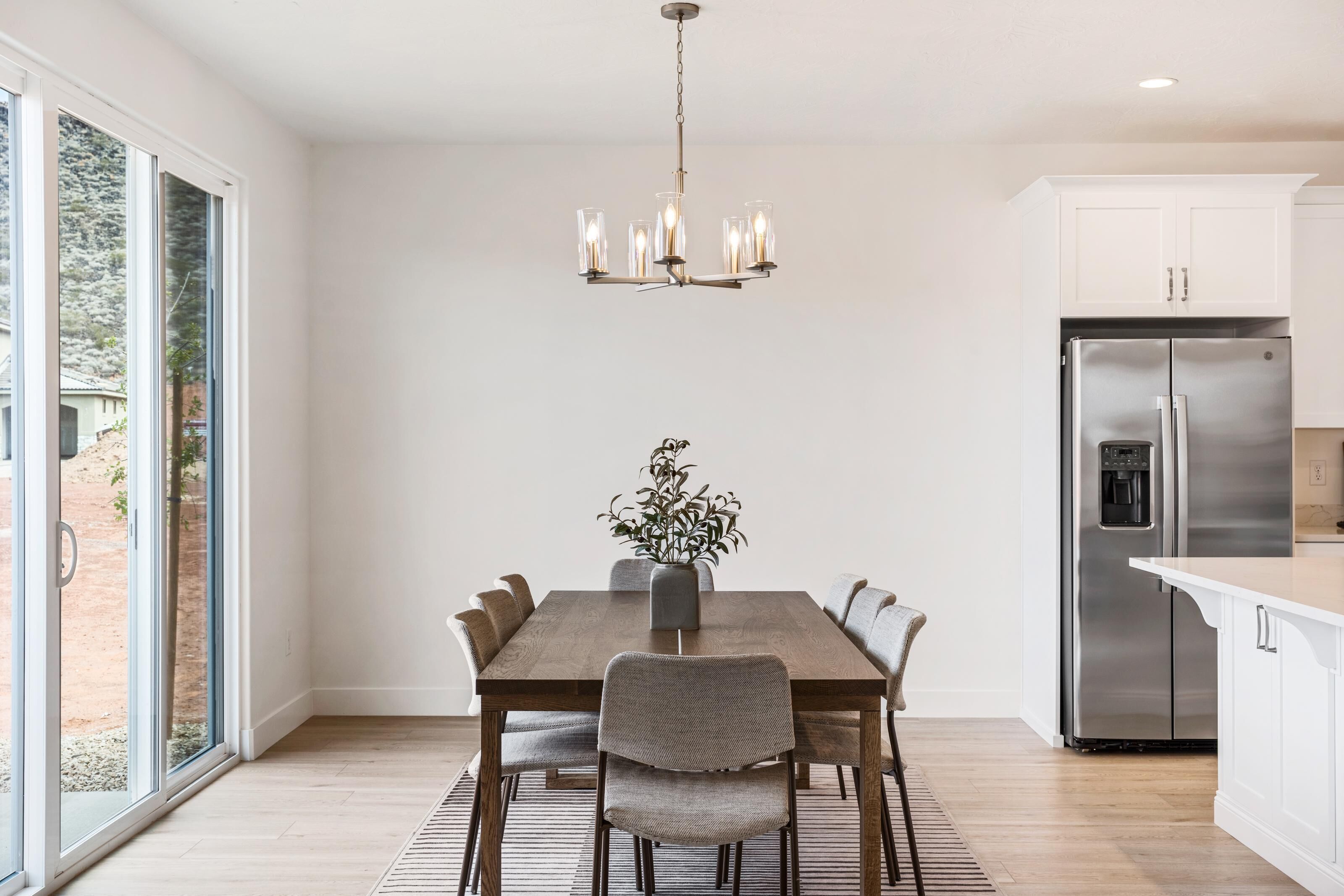 House, 4 Bedrooms | Dining