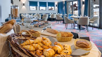 Petit déjeuner buffet compris tous les jours