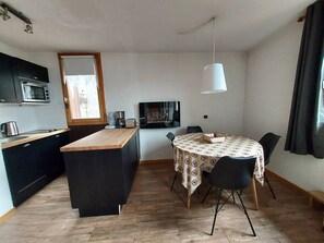 Dining - Charming 2P, 5 Pers, Central La Plagne, Parking, Ski Locker (La Plagne-Tarentaise)