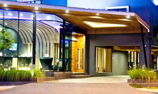 Exterior - Premium Coco Hotel (Samut Prakan)