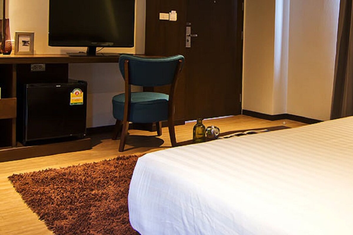 1 dormitorio, escritorio, wifi gratis y ropa de cama