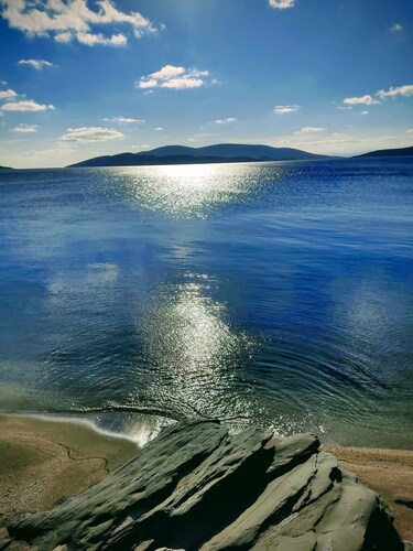 Traditional renovated stone house - 5 min from the beach!