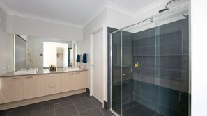 Bathtub, jetted bath, hair dryer - Surf and Dunes - Beachside Living with a Heated Pool & Pet-Friendly (Yamba)