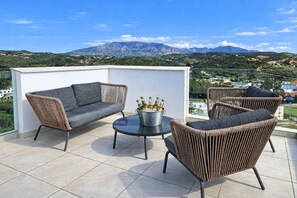 Terrace/patio - Modern 3 bed in Casa Banderas, La Cala De Mijas (La Cala de Mijas)