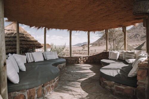 Desert Homestead Lodge l Ondili
