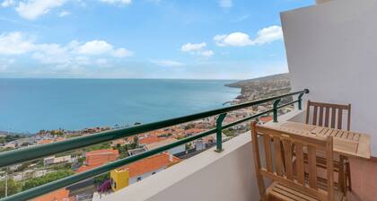 Santa Cruz Apartment