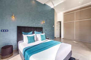 4 chambres, fer et planche à repasser, Wi-Fi gratuit, draps fournis