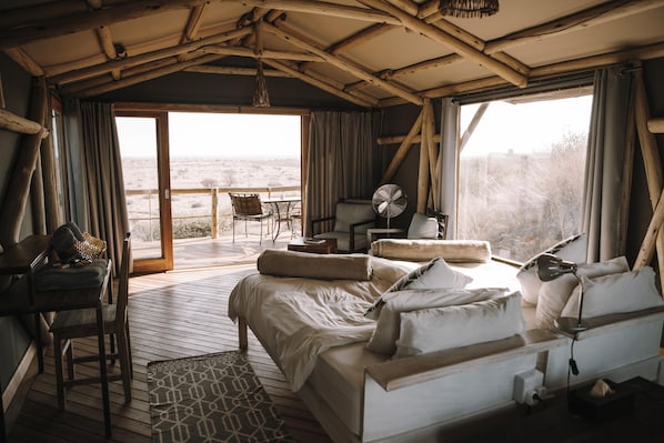 Tent | In-room safe, bed sheets - Teufelskrallen Lodge (Kalkrand)