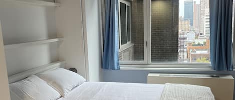 1 slaapkamer, een strijkplank/strijkijzer, gratis wifi