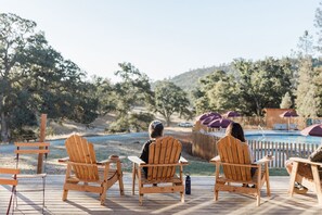 Property grounds - Huttopia Wine Country (Lower Lake)