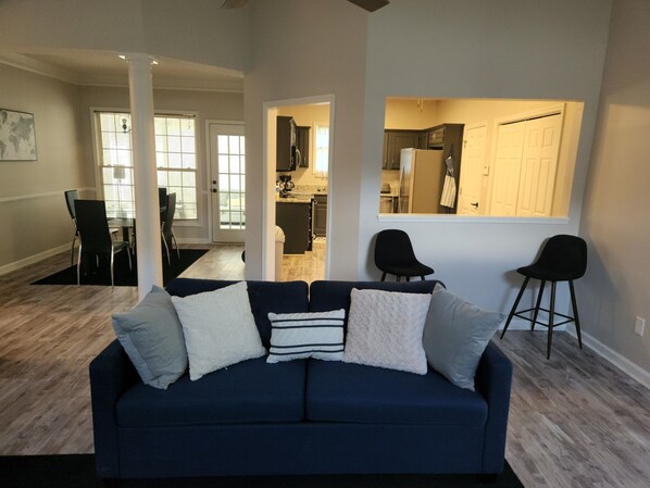 智能电视、壁炉