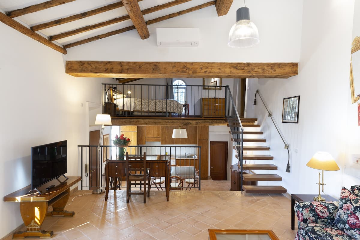 Superior Suite | Living area