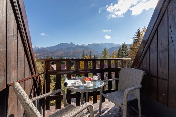 Property grounds - Rural Two-bedroom Apartment by Renters (Koscielisko)