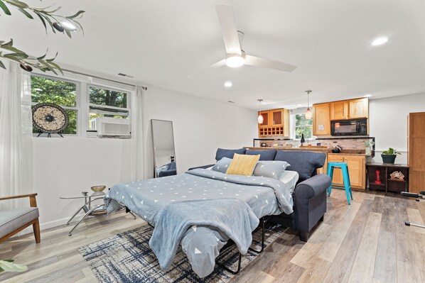 1 bedroom, memory foam beds, desk, iron/ironing board