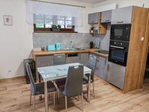 Frigorifero, microonde, forno, lavastoviglie