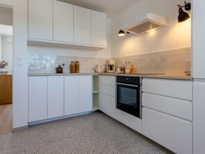 Kühlschrank, Ofen, Geschirrspüler, Toaster