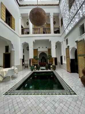Indoor pool, outdoor pool - Luxury 5 BR Riad in Best Area Marrakech, safe, quiet, luxury (Marrakesh)