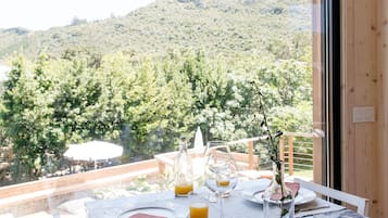 Petit-déjeuner continental compris tous les jours