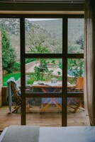 Basic Room | 1 bedroom, minibar, in-room safe, desk