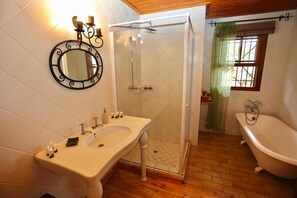 Free toiletries, towels