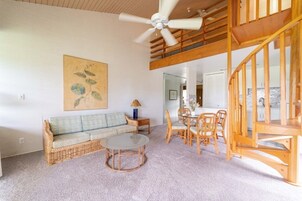 Apartamento, 1 habitación | Zona de estar | Una Smart TV