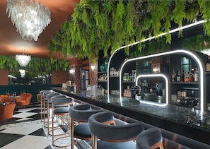 Lobby sitting area - NYX Esperia Palace Hotel Athens (Athens)