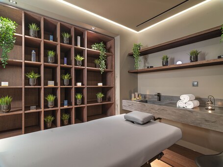 NYX Esperia Palace Hotel Athens - Image 15