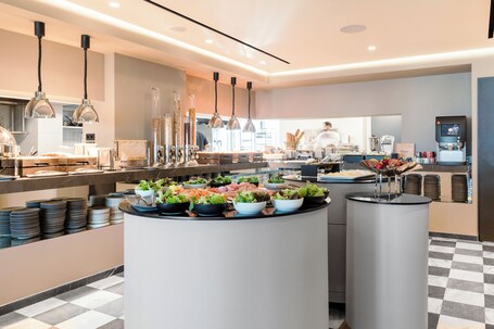 NYX Esperia Palace Hotel Athens - Image 9