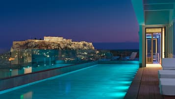 Indoor pool, seasonal outdoor pool, pool umbrellas, sun loungers