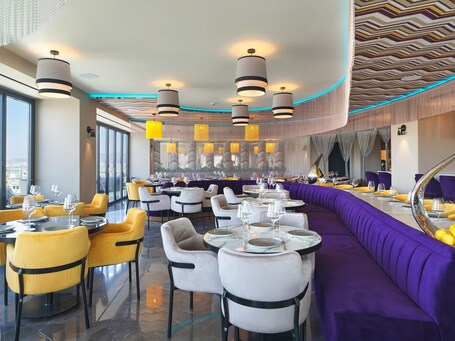 NYX Esperia Palace Hotel Athens - Image 25