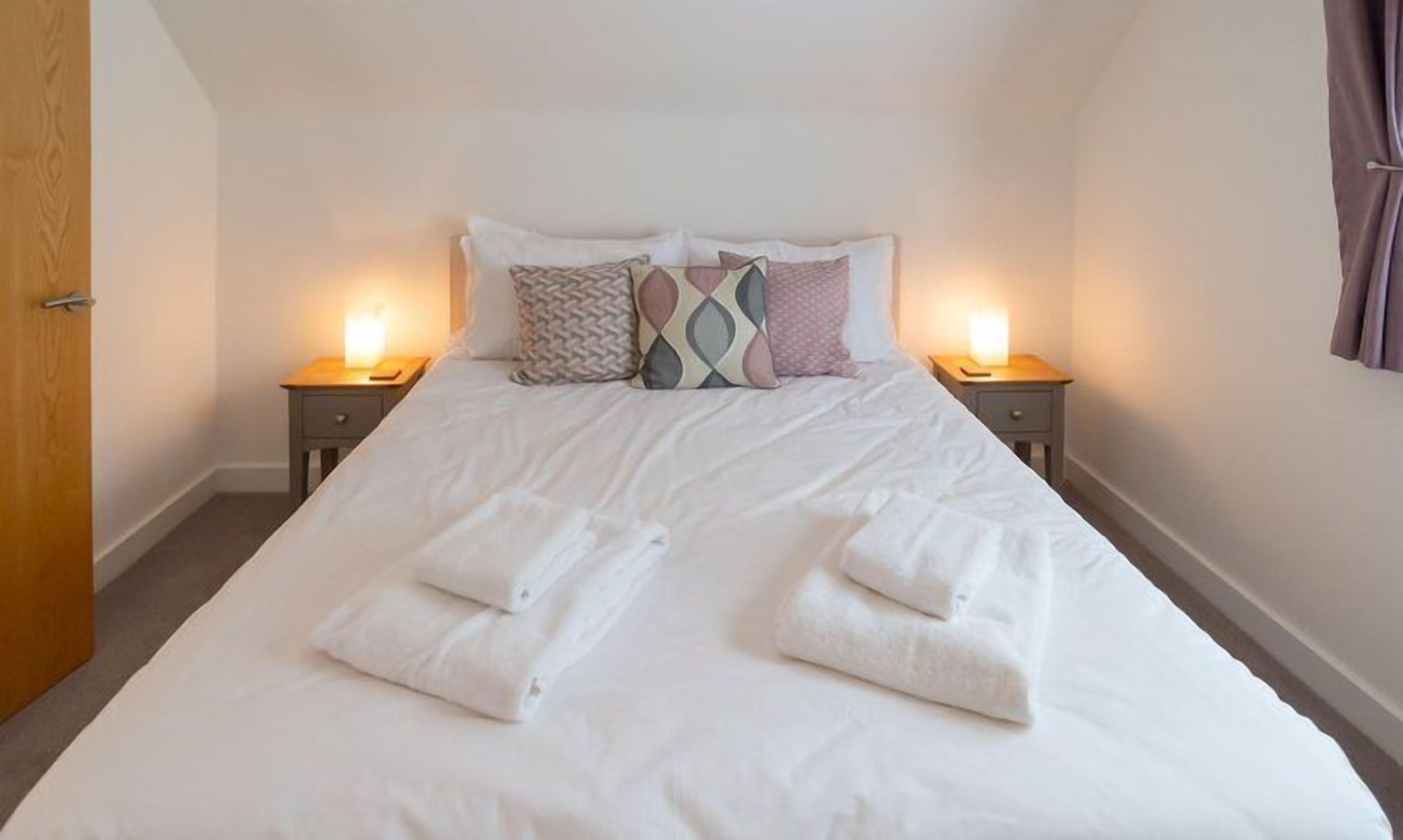 4 slaapkamers, een strijkplank/strijkijzer, internet