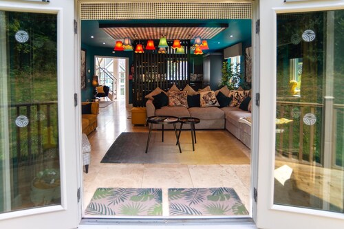 Trewhiddle Villa 03 Sleeps up to 9 guest