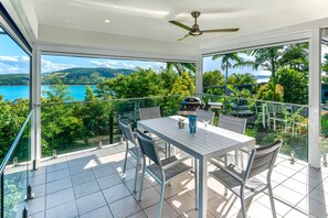 Outdoor dining - Oasis 22, Oasis Apartment 22 by HIHA (Hamilton Island)