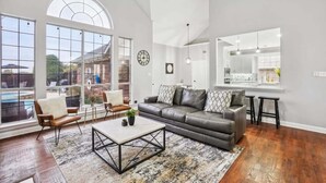 TV, fireplace, offices - Modern, Spacious - Pool & Backyard Oasis & Cinema (Rowlett)