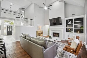 TV, fireplace, offices