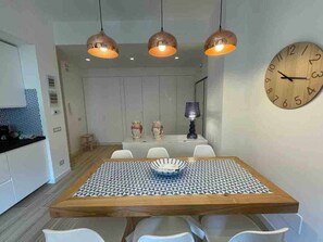 Dining - SEA PEARL - Highly renovated, next to the beach (Maiori)