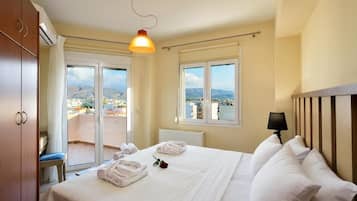 2 Schlafzimmer, Schreibtisch, Bügeleisen/Bügelbrett, kostenloses WLAN